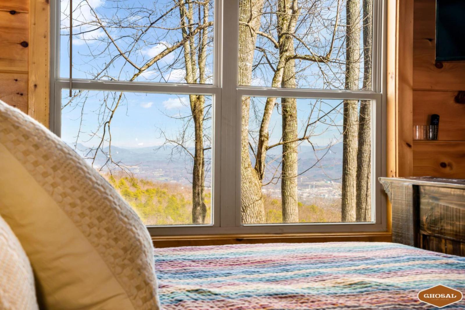 Heavenly Heights By Ghosal Luxury Lodging سيفيرفيل المظهر الخارجي الصورة
