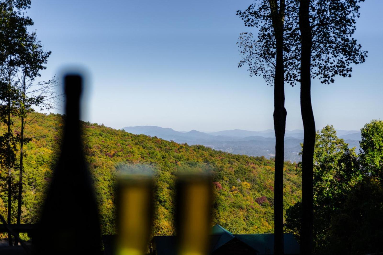 Heavenly Heights By Ghosal Luxury Lodging سيفيرفيل المظهر الخارجي الصورة